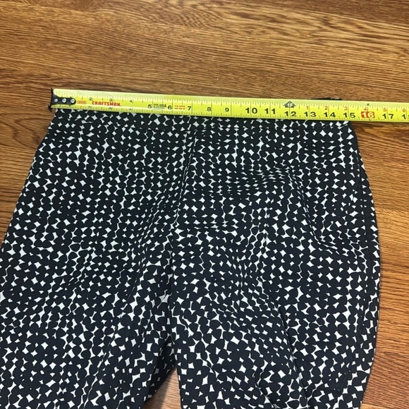 Akris Punto Black and White Polka Dot Printed Cropped Pants Size 8 - Picture 9 of 13